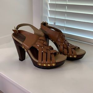 Flexi Tan Woven Leather Platform Heels with Gold Studs